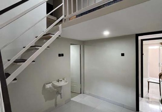 Kost 12 Kamar Full Furnished Mezanin 2 Lantai Strategis di Condong Catur Dekat UGM
