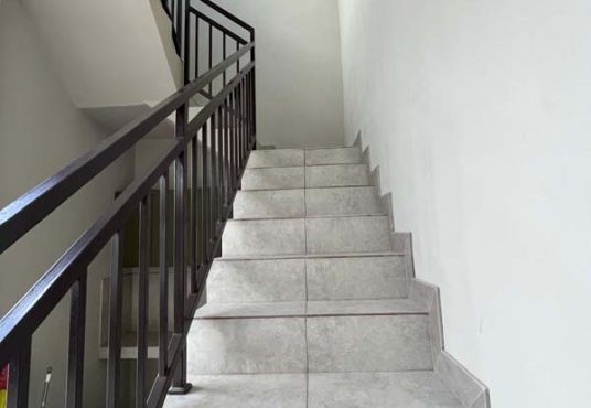 Kost 12 Kamar Full Furnished Mezanin 2 Lantai Strategis di Condong Catur Dekat UGM