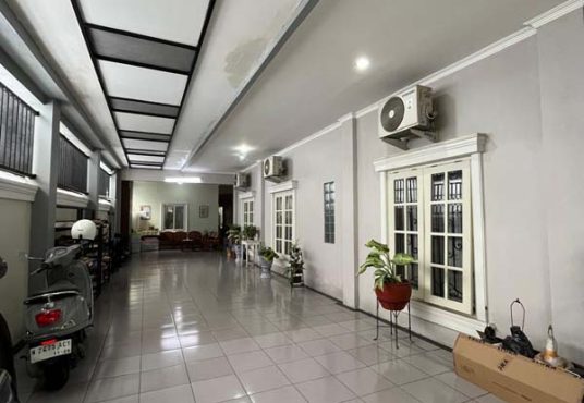 RUMAH MEWAH + KOST EKSKLUSIF 10 KAMAR CONDONGCATUR DEKAT UGM