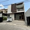 RUMAH MEWAH 2 LANTAI ISTIMEWA DI JALAN PALAGAN DEKAT HOTEL HYATT DAN MONJALI