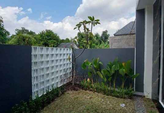 Rumah cantik eksklusif di Pucangan Residence Jl. Kaliurang KM 13 dekat Pasar Jangkang