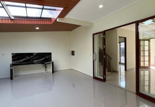 Rumah Mewah 2 Lantai Istimewa di Perumahan Vasana Residence