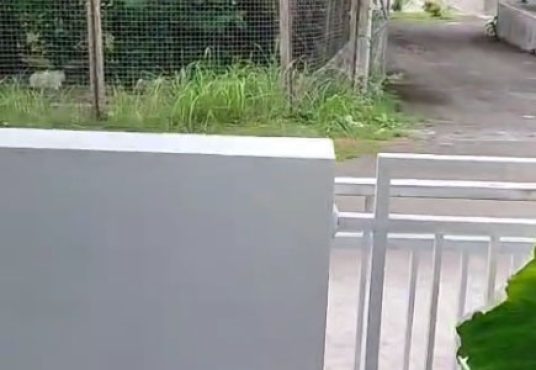 VILLA MEWAH DI BERBAH SIAP HUNI KOLAM RENANG PRIBADI