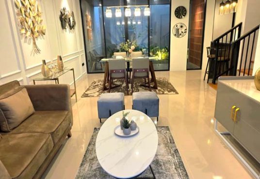 Rumah Mewah 2 Lantai Siap Huni Furnished dekat Jogjabay