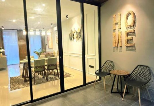Rumah Mewah 2 Lantai Siap Huni Furnished dekat Jogjabay