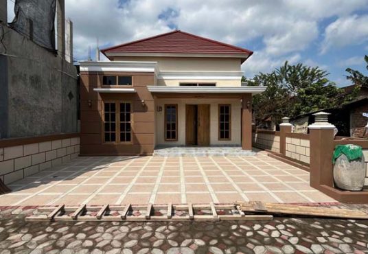 Rumah Baru Gress Limasan Modern Dekat Kampus UAD