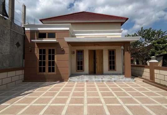 Rumah Baru Gress Limasan Modern Dekat Kampus UAD