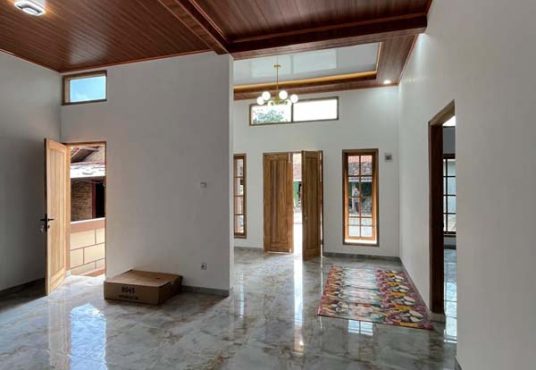 Rumah Baru Gress Limasan Modern Dekat Kampus UAD