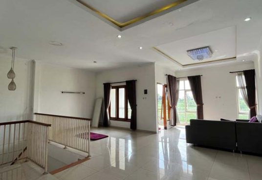 Rumah Mewah 2 Lantai Murah View sawah di Jetis Bantul dekat Pasar Barongan