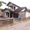 Disewakan Rumah 2 lantai beserta isinya di lokasi Strategis Godean
