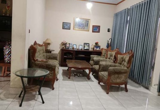 Disewakan Rumah 2 lantai beserta isinya di lokasi Strategis Godean