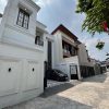 Rumah Mewah Klasik 2 Lantai Pogung dekat Kampus UGM