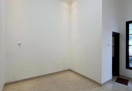 Rumah Mewah Klasik 2 Lantai Pogung dekat Kampus UGM