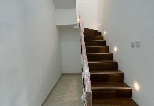 Rumah Mewah Klasik 2 Lantai Pogung dekat Kampus UGM