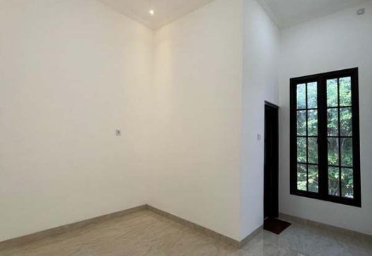 Rumah Mewah Klasik 2 Lantai Pogung dekat Kampus UGM