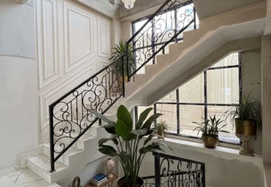 Rumah Mewah Lux 3 Lantai dekat Pusat Kota Jogja