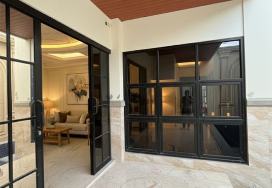 Rumah Mewah Lux 3 Lantai dekat Pusat Kota Jogja