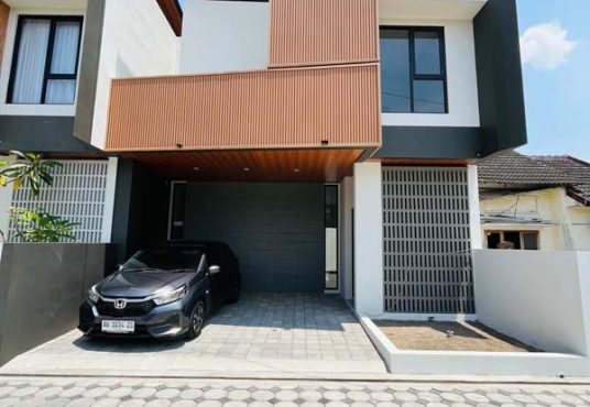 RUMAH MEWAH KONTEMPORER KEKINIAN MODERN 2 LANTAI