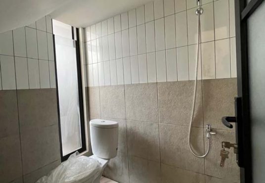 RUMAH MEWAH KONTEMPORER KEKINIAN MODERN 2 LANTAI