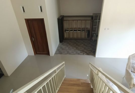 Rumah 2 Lantai Classic Modern Siap Huni Di Krapyak Sewon
