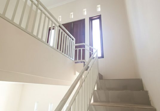 Rumah 2 Lantai Classic Modern Siap Huni Di Krapyak Sewon