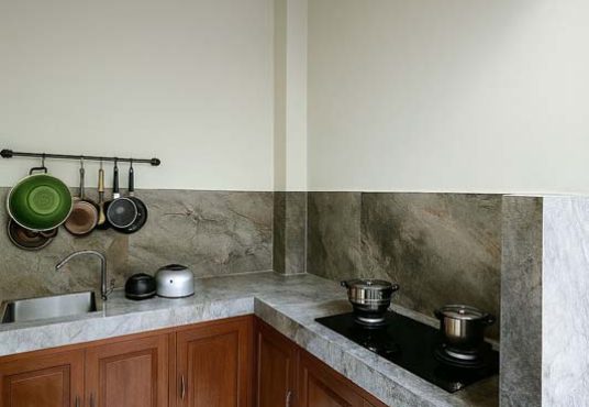 Rumah 2 Lantai di Gentan Jl. Kaliurang km 10 dekat UII dan UGM