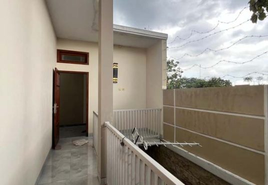Rumah 2 Lantai di Gentan Jl. Kaliurang km 10 dekat UII dan UGM