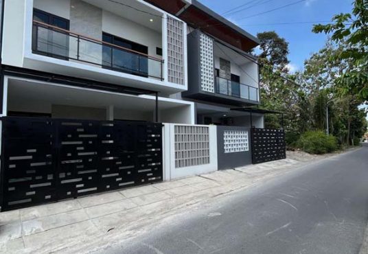 Rumah 2 lantai Siap Huni Jakal km 8 dekat UGM