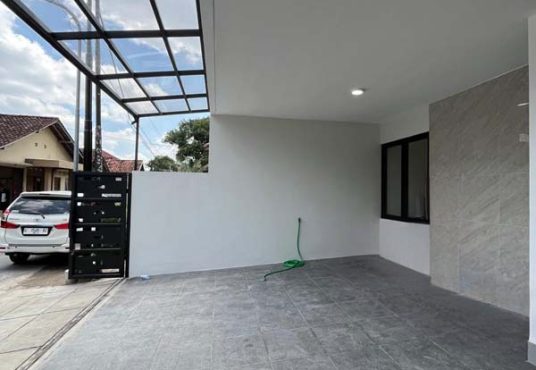 Rumah 2 lantai Siap Huni Jakal km 8 dekat UGM