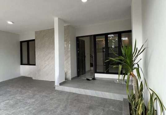 Rumah 2 lantai Siap Huni Jakal km 8 dekat UGM