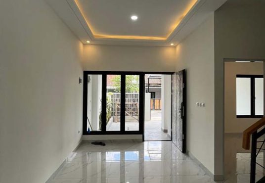 Rumah 2 lantai Siap Huni Jakal km 8 dekat UGM