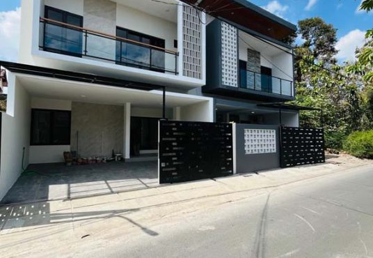 Rumah 2 lantai Siap Huni Jakal km 8 dekat UGM