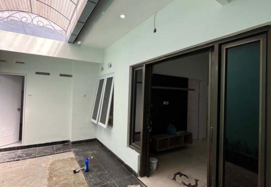 RUMAH CANTIK TERAWAT LIKE NEW JALAN KALIURANG KM 8.5 DEKAT UGM