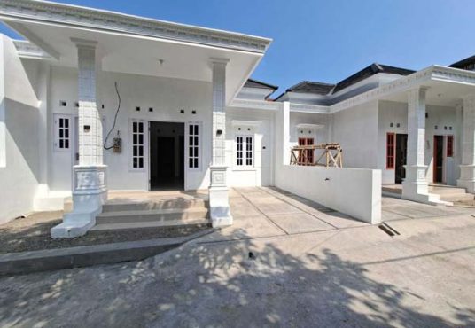 Rumah murah klasik-modern imut di Imogiri Barat