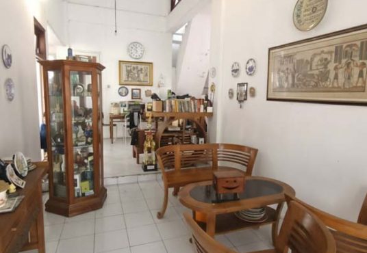 Rumah 2 lantai Tanah luas di belakang Indoluxe Hotel Lempongsari