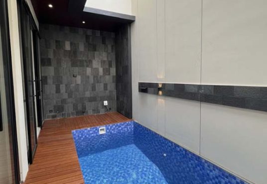 Rumah Mewah 2 Lantai Kontemporer Kolam Renang Jl. Palagan Dekat Kampus UGM