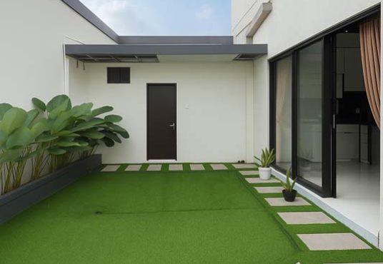 Rumah Mewah Luas Kolam Renang dekat RSA UGM