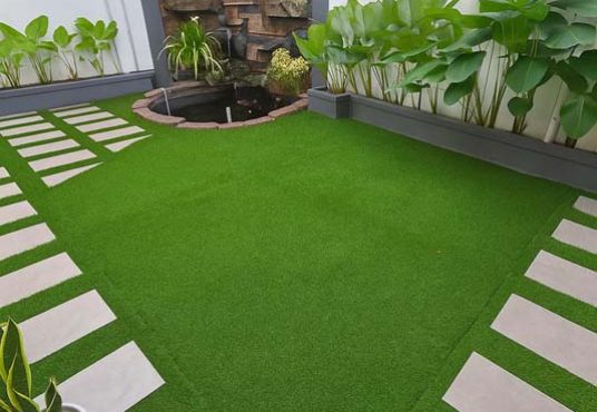 Rumah Mewah Luas Kolam Renang dekat RSA UGM