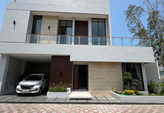 Rumah Mewah 2 Lantai Exclusive dalam Cluster dekat Kantor Pemda Wates