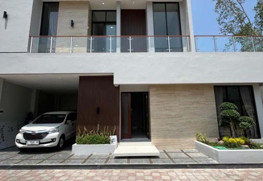 Rumah Mewah 2 Lantai Exclusive dalam Cluster dekat Kantor Pemda Wates