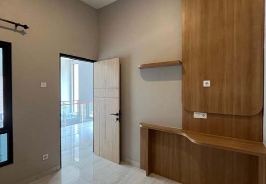 Rumah Mewah 2 Lantai Exclusive dalam Cluster dekat Kantor Pemda Wates