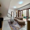 RUMAH MEWAH 2 LANTAI FULL FURNISHED Dalam Cluster Eksklusif di Dalam Ringroad Gedongkuning