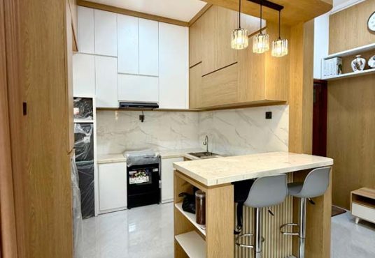 RUMAH MEWAH 2 LANTAI FULL FURNISHED Dalam Cluster Eksklusif di Dalam Ringroad Gedongkuning