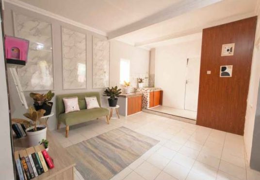 RUMAH CANTIK KEKINIAN FULL FURNISHED DALAM PERUMAHAN BANGUNTAPAN ASRI