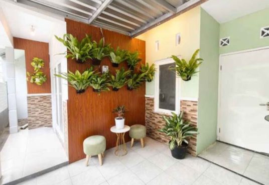 RUMAH CANTIK KEKINIAN FULL FURNISHED DALAM PERUMAHAN BANGUNTAPAN ASRI
