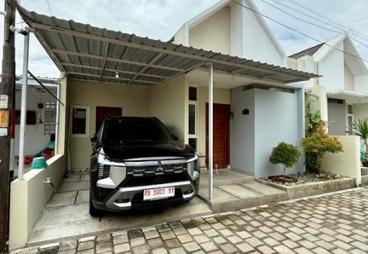 Rumah Cantik Bergaya Scandinavian di Jalan Imogiri Timur dekat Kampus UAD