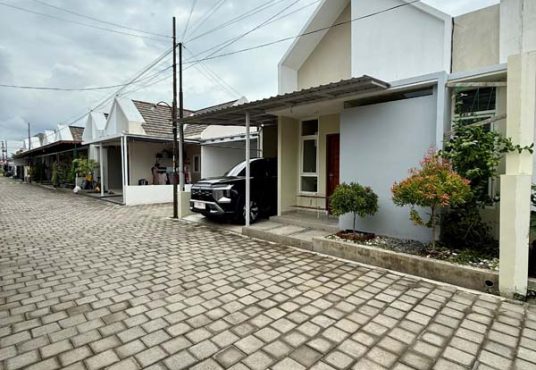 Rumah Cantik Bergaya Scandinavian di Jalan Imogiri Timur dekat Kampus UAD