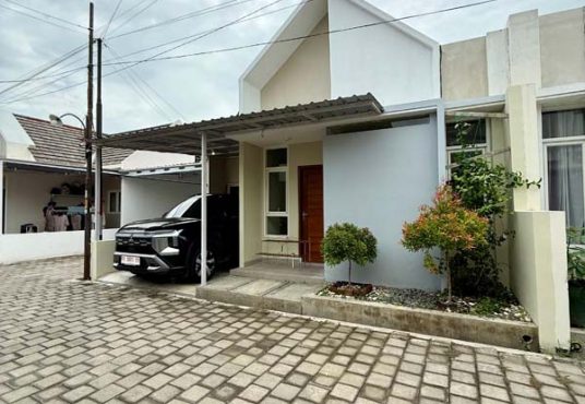 Rumah Cantik Bergaya Scandinavian di Jalan Imogiri Timur dekat Kampus UAD
