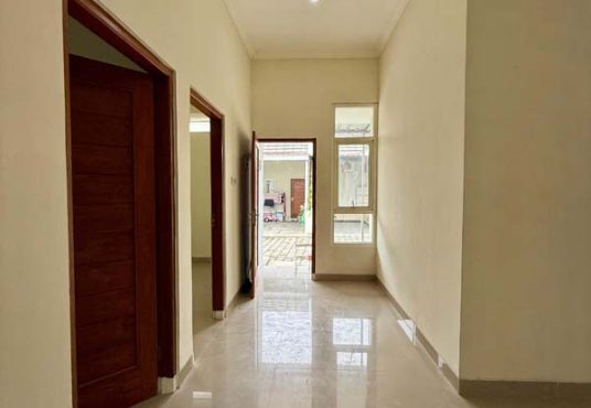 Rumah Cantik Bergaya Scandinavian di Jalan Imogiri Timur dekat Kampus UAD