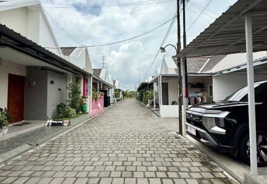 Rumah Cantik Bergaya Scandinavian di Jalan Imogiri Timur dekat Kampus UAD